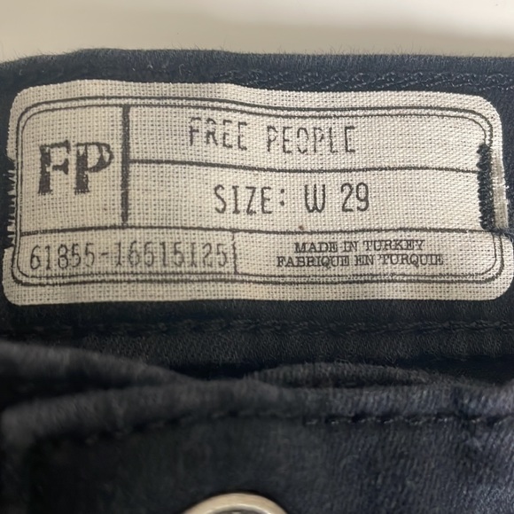 Free People Busted Knee Black Skinny Jeans- Size 29 - Picture 6 of 12
